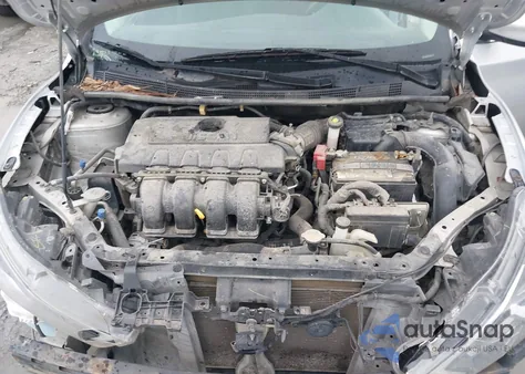 2017 Nissan Sentra S z USA, uszkodzony, nr VIN 3N1AB7AP7HY212126